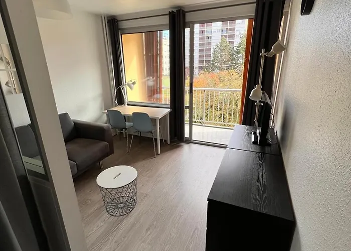 Comfortable In A Private With Gated Parking * Mulhouse